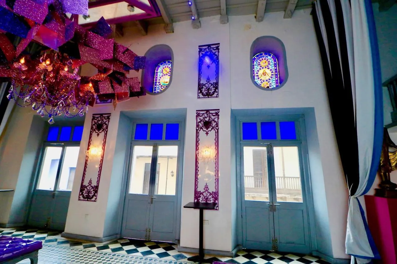 Monastery Art Suites 4*, San Juan